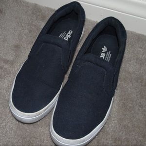 Adidas slip-on